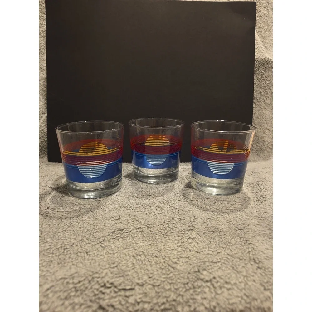 VINTAGE 1988 ANCHOR HOCKING WHISKEY GLASSES 3.5
